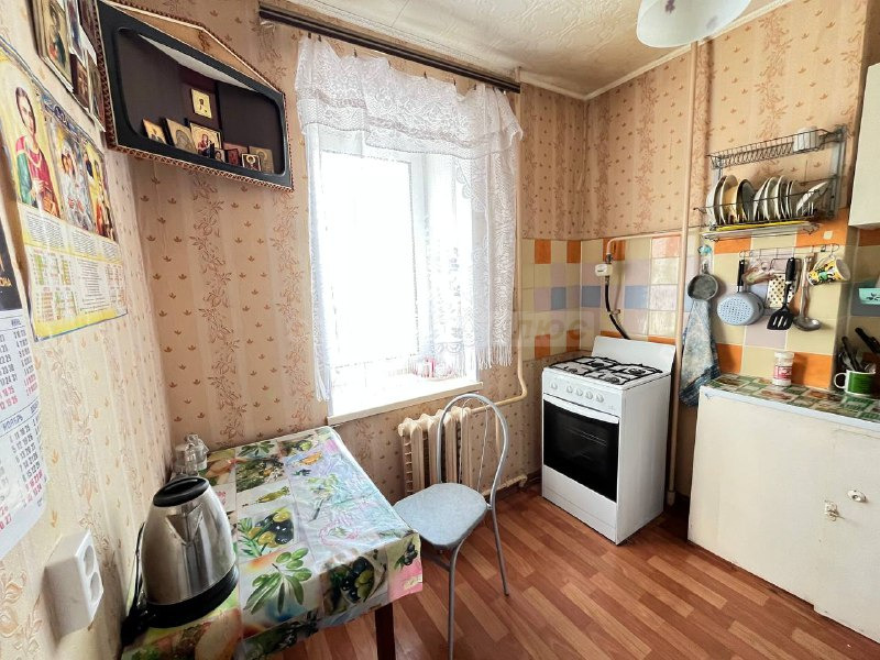 Сдаётся чистая, светлая квартира для комфортного проживания. Въезд возможен с детьми. Квартира полностью готова к заселению.

О квартире:

· Район: Ясная Поляна. Улица: Энергетиков 12
· Состояние: В квартире есть вся необходимая мебель и техника для комфортной жизни (кухонный гарнитур, холодильник, 