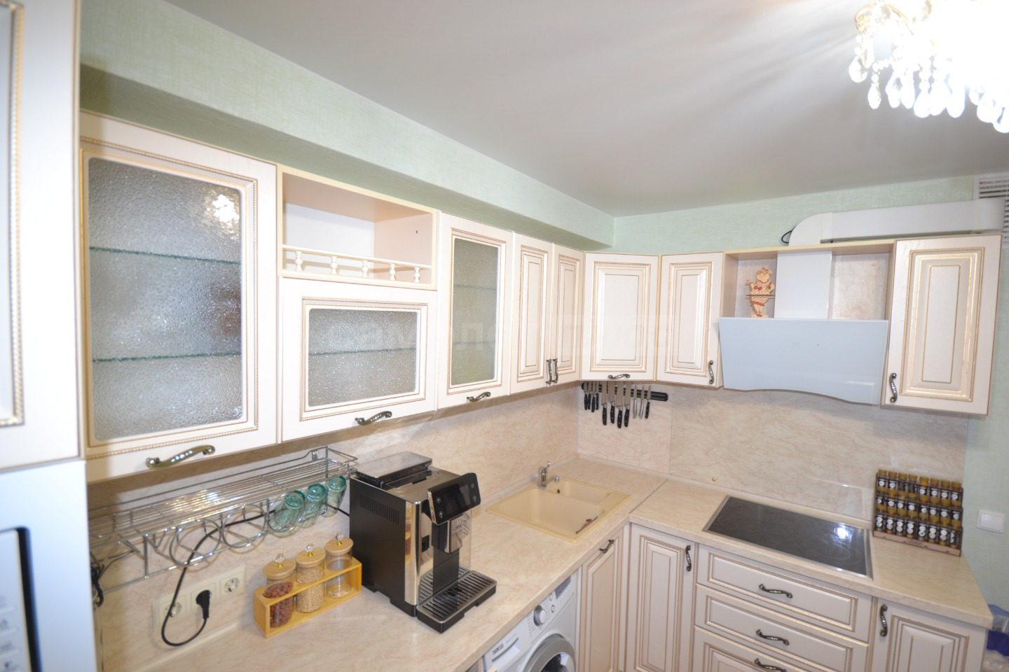 

Данную квартиру можно приобрести по субсидированной  - 11,9% по более низкой стоимости
(Теперь минимальная ставка обеспечивает минимальный ежемесячный платеж)
Квартира площадью 54.3 кв.м. находящуюся на 7 этаже 14 этажного дома. 
Дом построен в 2019 году. Дворовая территория дома в скором времени 